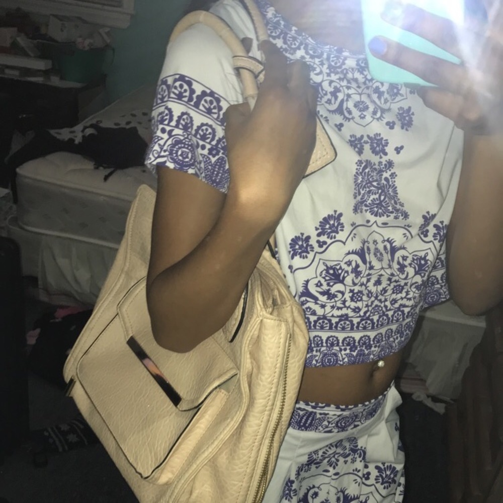 ⚜️FREE HANDBAG ⚜️